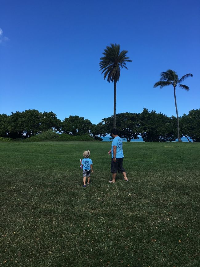 亀に会うため、アリイビーチへ！<br />ウキウキしながら、砂浜へ向かいます。