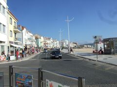 ナザレ海岸通り