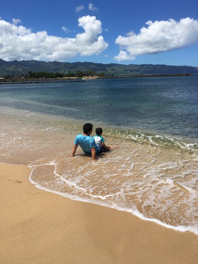 時間もあまりなく、海中は石コロが多くて「イタタタ…」という感じだったので、波打ち際でパシャパシャ＆ボンヤリしていました。<br /><br />とにかく気持ちイイ〜〜！！