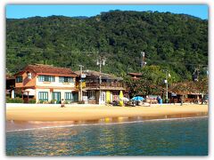 【リオデジャネイロのイーリャ・グランジ（大きな島）】



この島の最大の玄関口：Abraão（アブラオン）。

前のページの絵のまんま..。