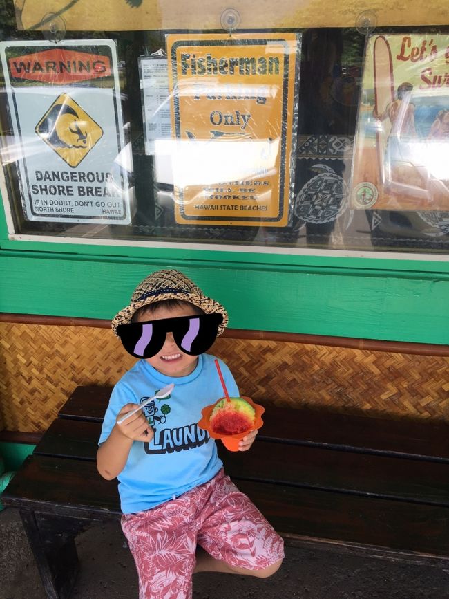 タロさん、念願叶ってご満悦♪<br /><br />スモールサイズでしたが、１つペロリとたいらげました。