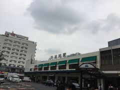 東京駅に着いた後、山手線で戻って品川駅へ。
ここで本日の宿泊の「品川プリンスホテル」に荷物を預けます。
東京駅からも近いことでこのホテルを選びました。
少し天気が心配ですが、ここから東京観光と東京ドームでのライブに出かけます。
