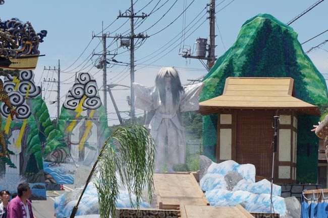 そこへ改めて登場したのは大蛇の化身。