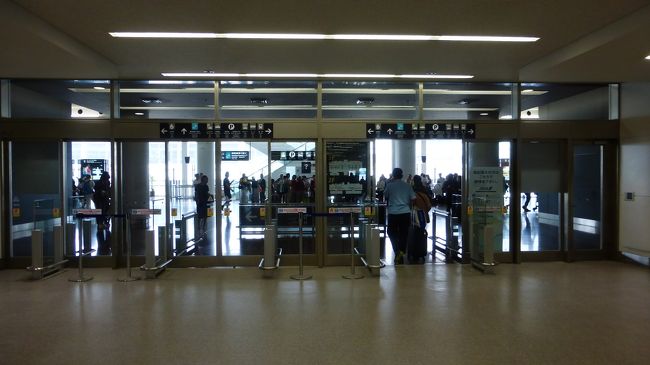 中部国際空港到着ロビーへの出口です。