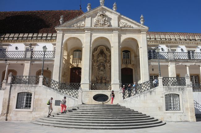 続いて旧大学内部へ入る。