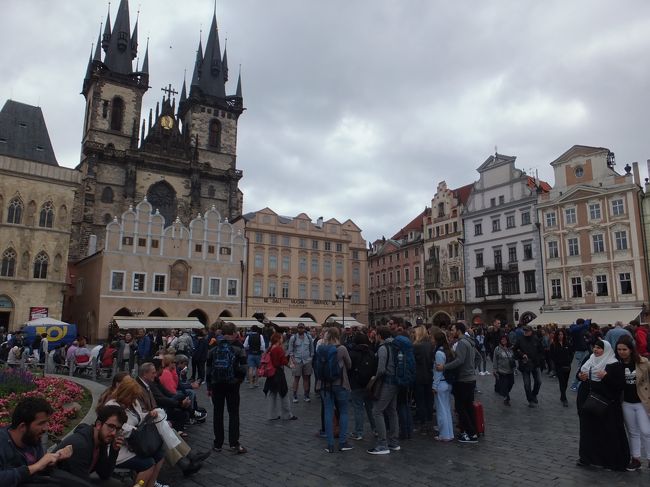 【旧市街広場】