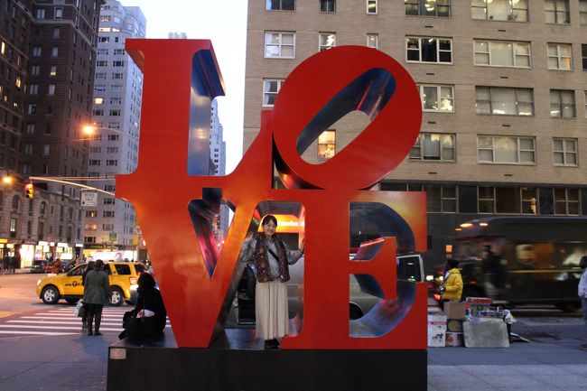 街で見つけたLOVEオブジェ<br />偶然出会わせました