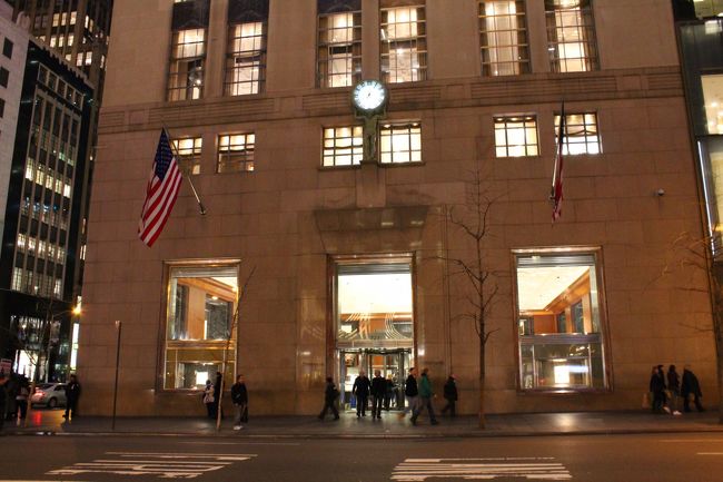 ５番街といえば、ティファニー本店?<br /><br />ここでティファニーを買ってみたいなあ?<br /><br />当時、円高だったから買えばよかった！泣