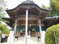 第５７番栄福寺
本堂

ここは「僕は坊さん」の著書で知られる白川密成住職のお寺です。