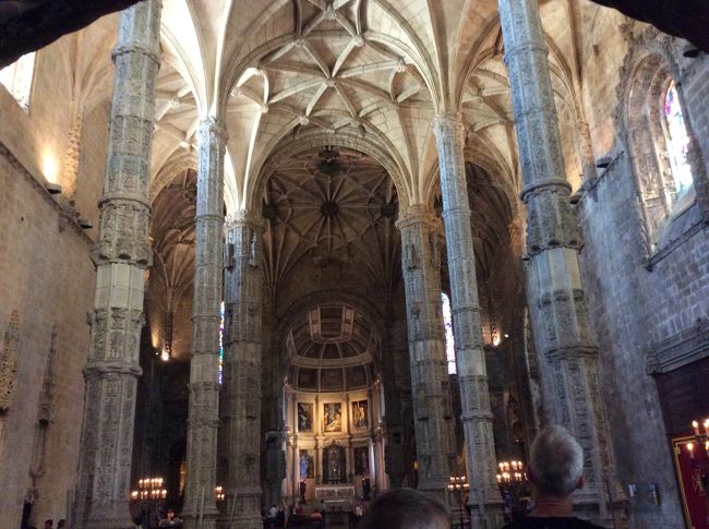 中に入る入り口は超混雑<br />後に回して先に行き事に