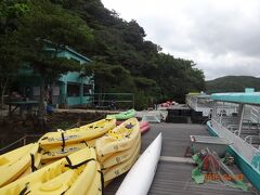 ここに「浦内川観光」の拠点となる場所がある。
ここから、浦内川のクルーズ船やカヌーやトレッキングといった、自然とふれあうプログラムが出発する。