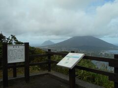 チェックアウト後は展望台や途中の景色の良い場所で海を撮影