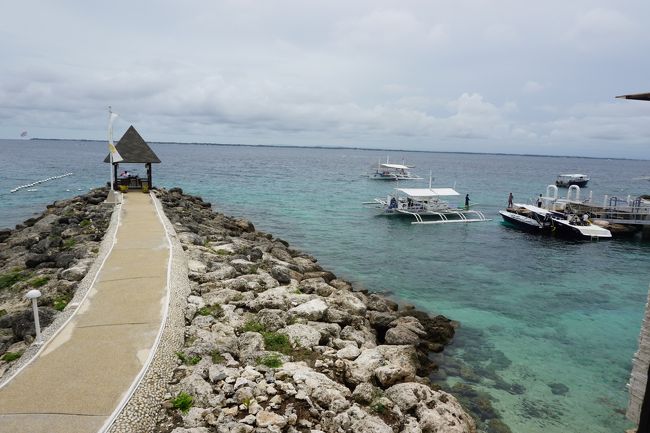 きっとロマンティックディナーできるところだね♪<br />すごい、あんなところで*^^*