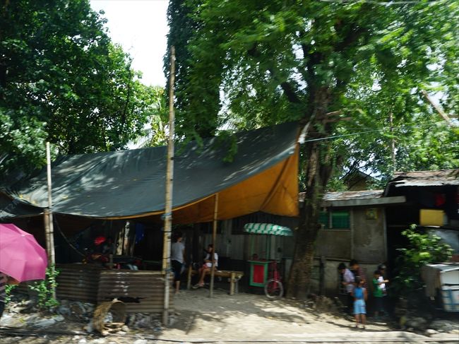 少し走るとこんな感じ。<br />全然違う生活なんだな。