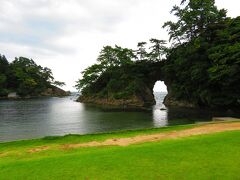 神戸から車で約２時間

高浜町の明鏡洞に到着

あいにくの曇天

徐々に天気は回復していく予報です