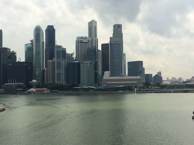 マリーナ地区。シンガポールは渡航する度に何かしら変わっています。そして天候も変わりやすい、、、