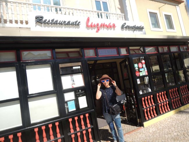 ランチを頂いたお店がこちら…。<br />店員のおじ様たちもとても親切、メニューを一生懸命説明してくれたし、<br />リゾットも美味しかったし、おすすめで～す！<br /><br />店名「Restaurante Luzmar」<br />