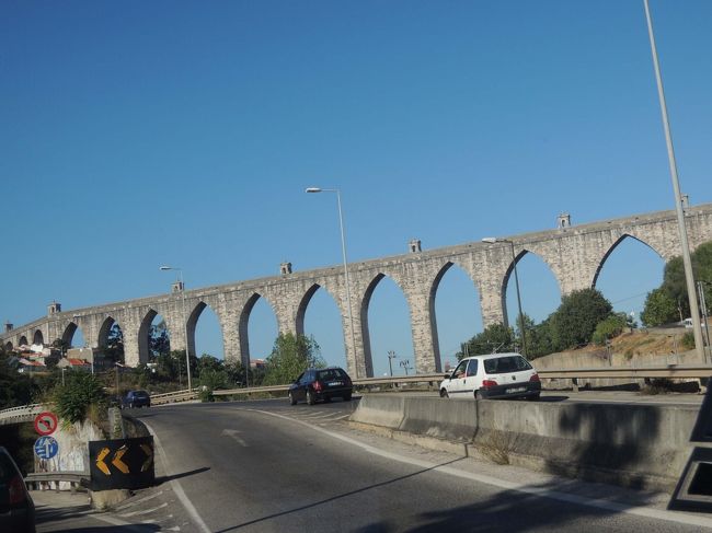 水道橋が見えます。