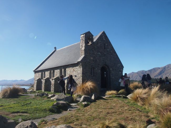 途中レイクデカポの「善き羊飼いの教会」へ立ち寄って小休憩