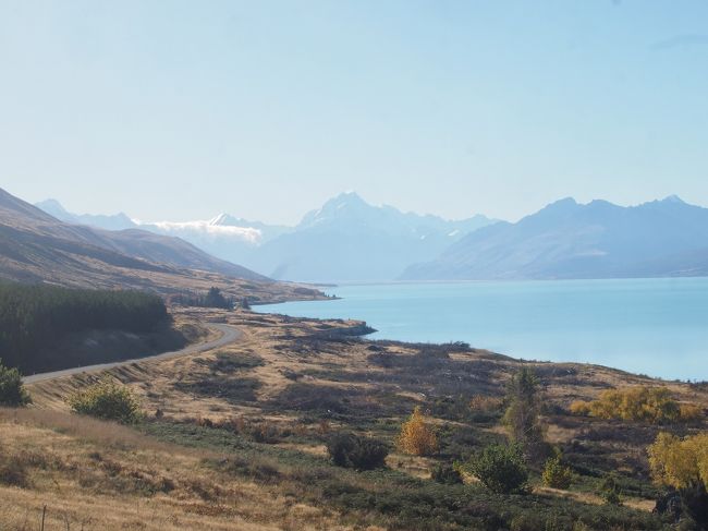 はるか向こうにマウントクックが見えてきた。