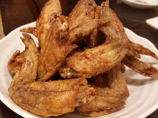 手羽先は3人で4人前<br />辛目の味付けでのどかわく（というかビールが進みます）<br /><br />17時のオープンに入店してがつがつ食べて<br />18時48分発の新幹線で帰宅しました。