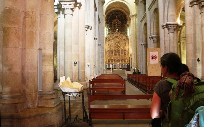 旧カテドラル内部だが、撮影後に写真禁止だと知る事になる。