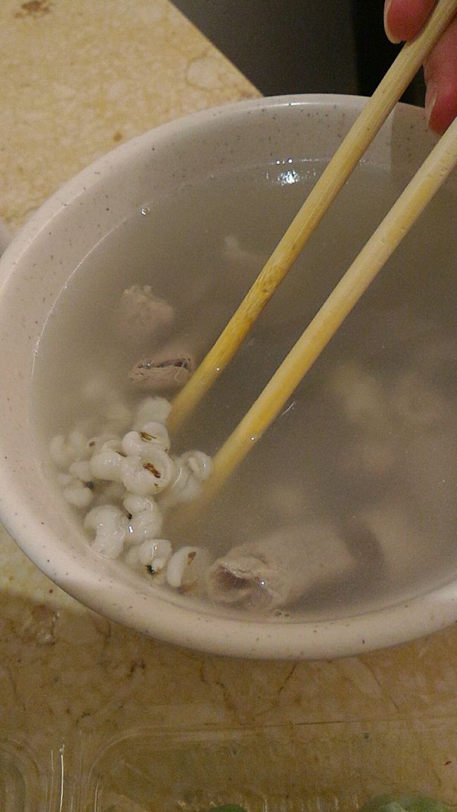 ハト麦。<br /><br />けっこう具材はたくさん入ってます。