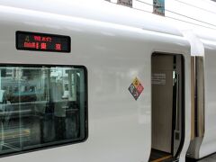 松本から特急あずさで上諏訪駅に向かいます。
