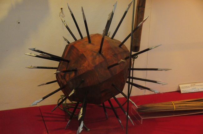 この兵器は異様さを放ってました。