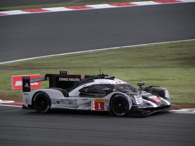 ポルシェ１号車。