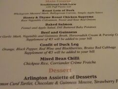 夕食は19時30分から、アーリントンホテルの地下で