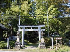 目印は両神神社。秩父三山の１つ、両神山に鎮座するお社。
残る2つは、武甲山と三峰山。