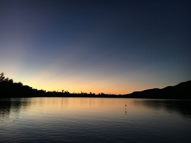 雲も完全になくなり、この後満点の星空が広がりました！まさに天然のプラネタリウム、いやそれ以上です。あまりの星空にガイドさんもテンションMAX！なんとツアーが終わった後に車で展望台に連れて行ってくれました！夜景と星空のコラボ。もう最高です。感動です。生きてるといいことあります、ほんと…
