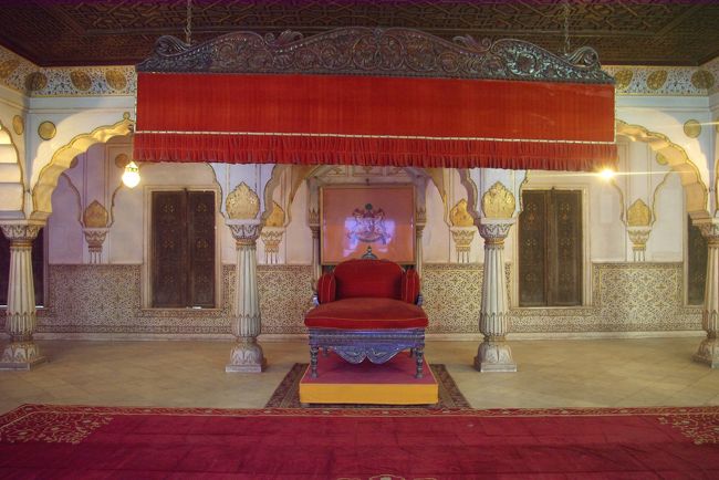 ビカネール前編 インド タール砂漠にあるオアシス都市へ 知られざる絢爛豪華な城に遭遇 その他の都市 インド の旅行記 ブログ By ミズ旅撮る人さん フォートラベル ビカネール前編 インド タール砂漠にあるオアシス都市へ 知られざる絢爛豪華な城に遭遇 その他の都市 インド の旅行記 ブログ By ミズ旅撮る人さん フォートラベル