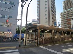 都電荒川線　早稲田駅

都電の終点、始発駅です。
三ノ輪駅までは約56分で運行しています。
運賃：一乗車につき大人170円