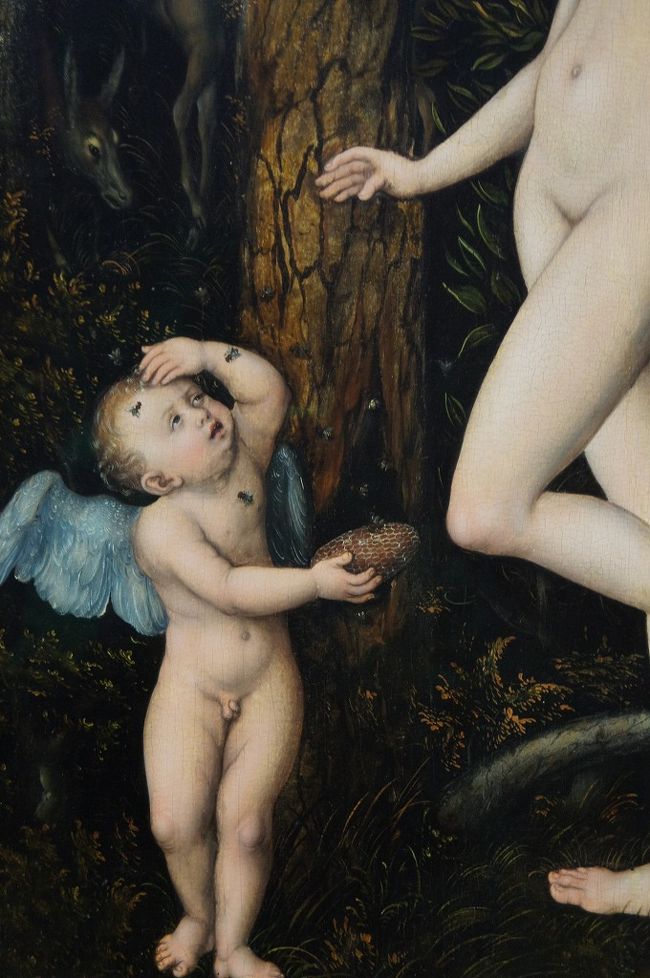 母であるビーナスは「蜂は小さいけれど痛みを与えるように、あなたも金の矢で人間を恋に陥れて苦しめるでしょう。」と言っているようです。