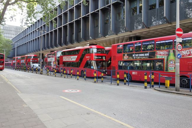 あ～、でも乗りたかったな。<br /><br />行ったことないけど香港通の方のブログでは<br /><br />香港で楽しんで乗っていたのをいつもみていたし・・。