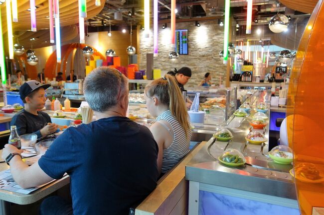 エリア内で回転寿司がありました。<br />