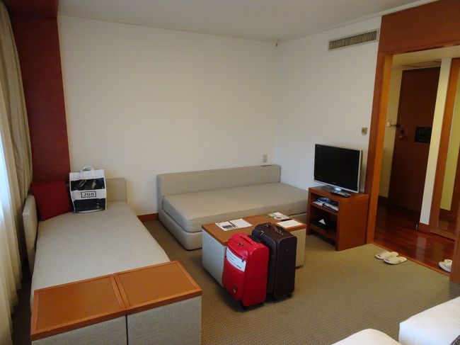 部屋は最大４名まで使用可能なツインルームです。<br />広々と使えました。