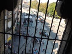 途中の窓からの風景。