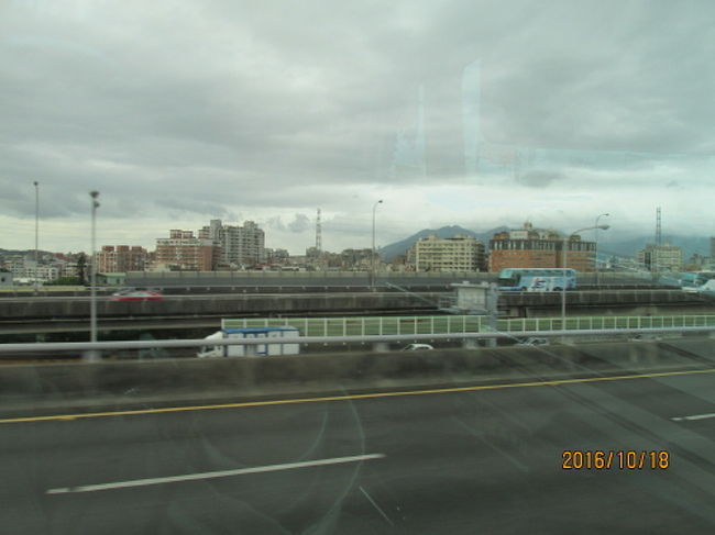 高速道路の車線が増えて混雑が緩和されてます。