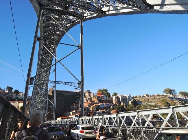 帰りは、またドン・ルイス１世橋を渡って反対側へ、