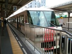11時過ぎに太宰府駅に到着

11：08発の列車はなんと「旅人」です！

２日前に空港から太宰府へ来る時に乗ったのと同じ観光列車です。
