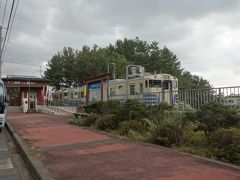 この駅のところから，国道を離れて，山のほうに入っていきます。