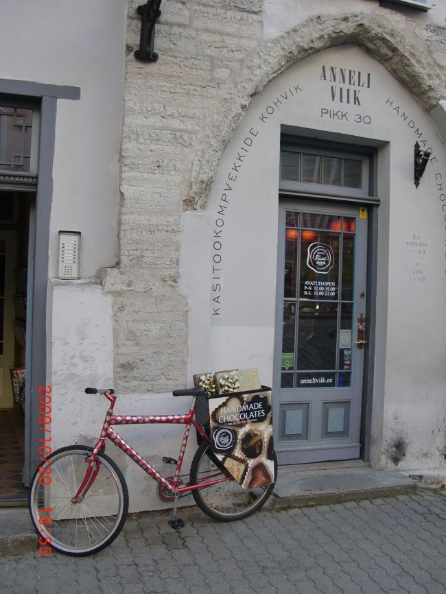 タリンでも自転車のディスプレーが街の雰囲気を出してます。