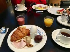 おはようございます。

ベルゲン２日目、ラディソン系朝食はどこでも同じような？