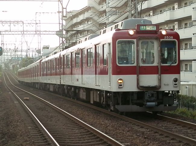 2016.10.22　大和高田<br />“上六”（上本町のこと）ゆきは準急と快速急行が主体。