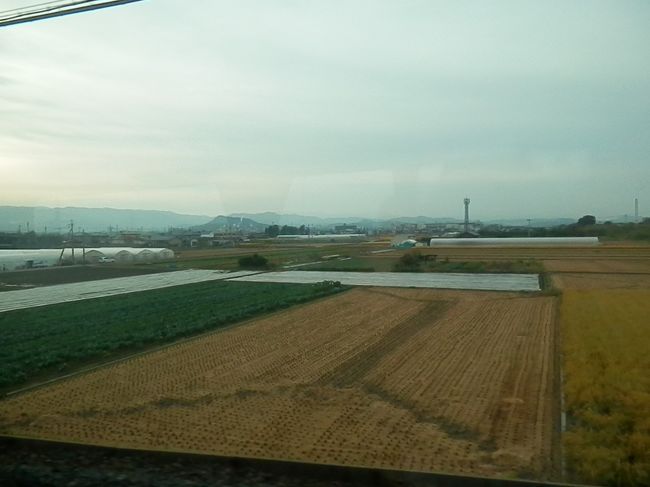 2016.10.22　賢島ゆき特急列車車内<br />奈良盆地を駆ける。乗車時間はわずか４分だ（笑）。