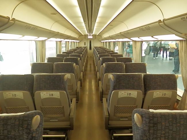 2016.10.22　大阪難波ゆき特急列車車内<br />最後に乗るのは「アーバンライナー」。ほぼ貸し切りであった。