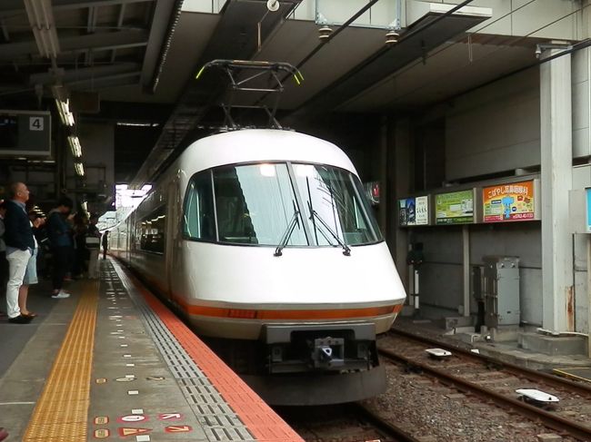 2016.10.22　生駒<br />特急料金の都合で生駒で下車。まぁ、高田→八木→西大寺→鶴橋はたぶん特急券売ってくれない。